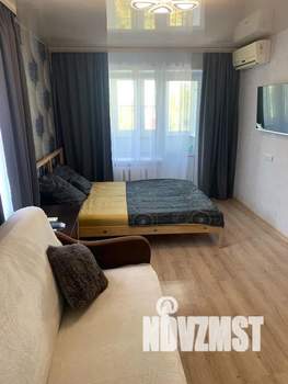 1-к квартира, посуточно, 32м2, 3/3 этаж