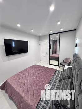 1-к квартира, посуточно, 44м2, 1/9 этаж