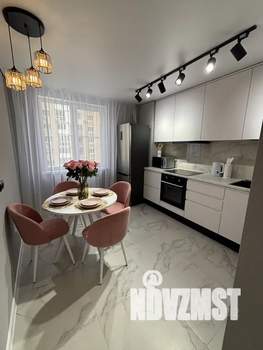 1-к квартира, посуточно, 40м2, 9/20 этаж