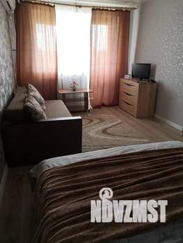 1-к квартира, посуточно, 35м2, 5/5 этаж