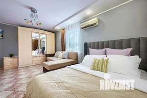 Студия квартира, посуточно, 35м2, 4/5 этаж