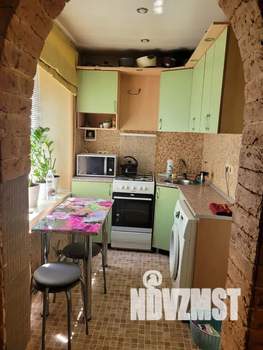 1-к квартира, посуточно, 29м2, 1/2 этаж