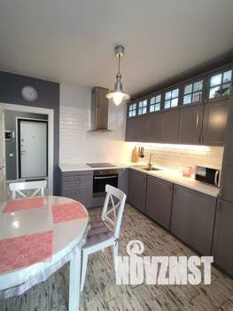 1-к квартира, посуточно, 42м2, 10/12 этаж