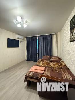 1-к квартира, посуточно, 42м2, 1/9 этаж