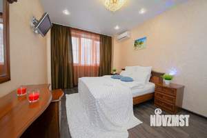 2-к квартира, посуточно, 47м2, 1/1 этаж