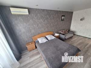 1-к квартира, посуточно, 45м2, 9/16 этаж