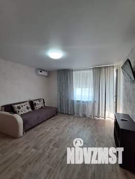 1-к квартира, посуточно, 38м2, 7/9 этаж