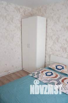 2-к квартира, посуточно, 42м2, 1/5 этаж