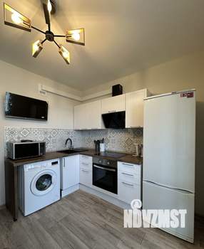 1-к квартира, посуточно, 40м2, 11/18 этаж