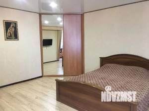 Студия квартира, посуточно, 33м2, 2/5 этаж