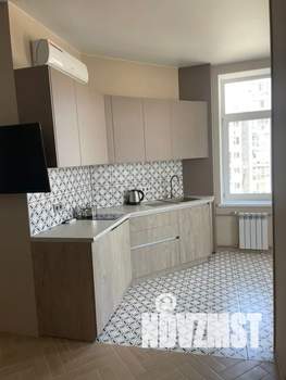 Студия квартира, посуточно, 38м2, 5/10 этаж