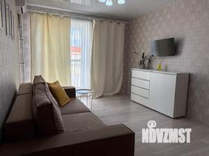 1-к квартира, посуточно, 38м2, 3/10 этаж