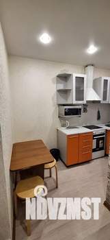 Студия квартира, посуточно, 25м2, 1/4 этаж