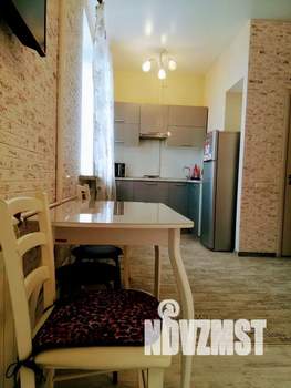 Студия квартира, посуточно, 38м2, 7/8 этаж