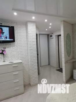 Студия квартира, посуточно, 33м2, 1/9 этаж