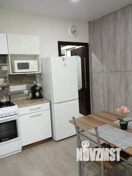 Студия квартира, на длительный срок, 28м2, 22/23 этаж