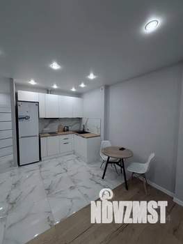 Студия квартира, посуточно, 40м2, 10/17 этаж