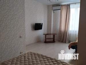 1-к квартира, посуточно, 42м2, 2/12 этаж