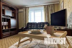 1-к квартира, посуточно, 41м2, 4/10 этаж