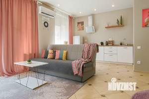 Студия квартира, посуточно, 33м2, 6/10 этаж