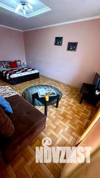 1-к квартира, посуточно, 45м2, 6/9 этаж