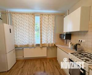 2-к квартира, посуточно, 59м2, 1/6 этаж