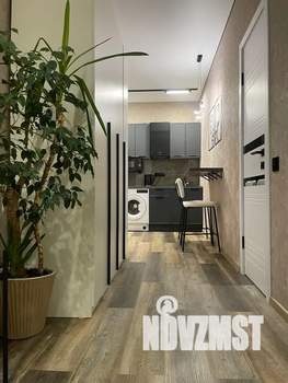 Студия квартира, посуточно, 35м2, 7/21 этаж