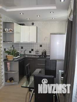 Студия квартира, посуточно, 32м2, 2/5 этаж