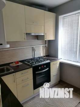 2-к квартира, посуточно, 40м2, 1/5 этаж