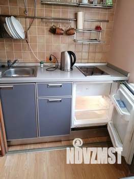 Студия квартира, посуточно, 44м2, 2/5 этаж