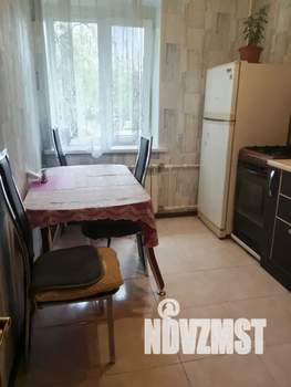 2-к квартира, посуточно, 50м2, 1/10 этаж