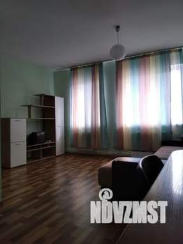 1-к квартира, посуточно, 40м2, 3/3 этаж