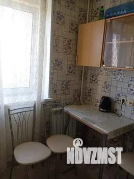 1-к квартира, посуточно, 37м2, 4/6 этаж