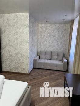 1-к квартира, посуточно, 36м2, 2/9 этаж