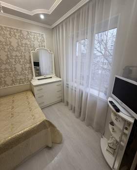 3-к квартира, на длительный срок, 48м2, 5/5 этаж