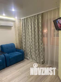 Студия квартира, посуточно, 27м2, 10/18 этаж