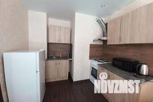 1-к квартира, посуточно, 40м2, 2/24 этаж