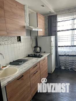 1-к квартира, посуточно, 35м2, 1/9 этаж