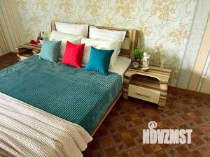 1-к квартира, посуточно, 60м2, 1/1 этаж