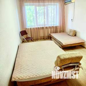 2-к квартира, посуточно, 43м2, 4/5 этаж