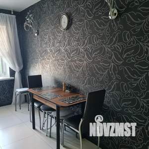 3-к квартира, посуточно, 80м2, 1/6 этаж