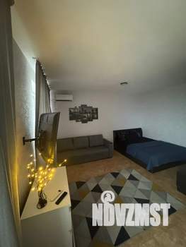 Студия квартира, посуточно, 36м2, 18/24 этаж