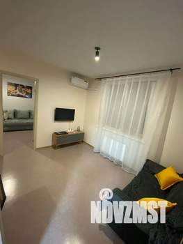 2-к квартира, посуточно, 42м2, 4/10 этаж