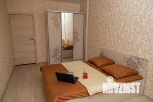 1-к квартира, посуточно, 43м2, 1/1 этаж