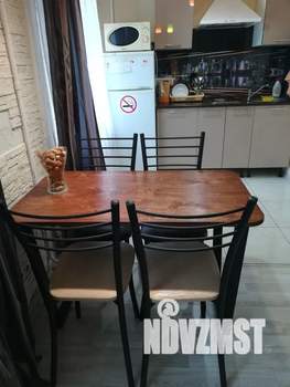 Студия квартира, посуточно, 35м2, 2/5 этаж