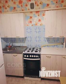 3-к квартира, на длительный срок, 42м2, 1/5 этаж