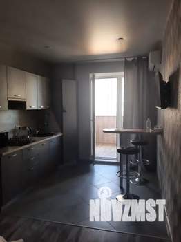 1-к квартира, посуточно, 48м2, 4/10 этаж