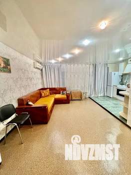 2-к квартира, посуточно, 42м2, 2/10 этаж