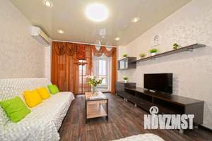 2-к квартира, посуточно, 47м2, 1/1 этаж