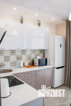 Студия квартира, посуточно, 40м2, 15/18 этаж